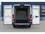 Fiat Ducato 2.2 MultiJet 140 pk S&S L3H2 3.3t Let op, 3,9% financial lease via Stellantis van toepassing  | NAVIGATIE | CAMERA | SENSOREN | BETIMMERING LAADRUIMTE | APPLE CARPLAY/ANDROID AUTO |