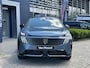 Peugeot E-3008 GT Avantage 210 73 kWh Peugeot e-3008 GT Avantage 73 kWh | Fiscale waarde € 49.450, - l Uit voorraad leverbaar in diverse kleuren