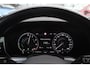 Volkswagen Touareg 3.0 TSi 4MOTION R / Trekhaak / Panoramadak / Camera / Luchtvering / Luchtvering / 20'' / Keyless / Leder / Navigatie / Dodehoek /ACC /