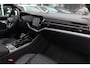 Volkswagen Touareg 3.0 TSi 4MOTION R / Trekhaak / Panoramadak / Camera / Luchtvering / Luchtvering / 20'' / Keyless / Leder / Navigatie / Dodehoek /ACC /