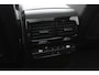Volkswagen Touareg 3.0 TSi 4MOTION R / Trekhaak / Panoramadak / Camera / Luchtvering / Luchtvering / 20'' / Keyless / Leder / Navigatie / Dodehoek /ACC /