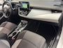 Toyota Corolla 1.8 HYBRID NAVIGATIE CRUISE CONTROL CLIMATE CONTROL STOEL EN STUURVERWARMING BLUETOOTH TELEFOON ACHTERUITRIJCAMERA ZEER MOOI !! 3010