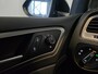 Volkswagen Golf Variant 1.0 TSI Connected Series / Navi / Camera / NL Aut