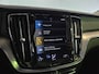 Volvo V60 2.0 B3 Momentum Advantage / CarPlay / Navi / NL Auto