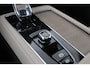 Volvo XC90 T8 Plug-in hybrid Ultra Dark | FACELIFT | Bowers&Wilkins | Massage+Ventilatie | Trekhaak | 22 Inch | Panoramadak | Head-Up | 360 Camera