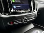 Volvo S60 B4 Aut. Ultimate Dark | Panoramadak | 360º camera | Head-up display | Harman Kardon | Stoel- en Stuurverwarming