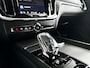 Volvo S60 B4 Aut. Ultimate Dark | Panoramadak | 360º camera | Head-up display | Harman Kardon | Stoel- en Stuurverwarming