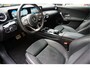 Mercedes-Benz A-klasse 200 Business Solution AMG Night Upgrade | Augmented Reality | Sfeerverlichting Plus | AMG Aerodynamica | AMG Sportinterieur | Widescreen | Diamond grille | Cruise + Lane departure | Stoplichtcamera