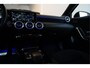 Mercedes-Benz A-klasse 200 Business Solution AMG Night Upgrade | Augmented Reality | Sfeerverlichting Plus | AMG Aerodynamica | AMG Sportinterieur | Widescreen | Diamond grille | Cruise + Lane departure | Stoplichtcamera