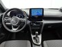 Toyota Yaris Cross 1.5 Hybrid Dynamic | 17" zwart gepolijste LM-velgen | Camera | Carplay Draadloos | Dubbele laadvloer | LED verlichting