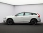 Volvo V60 Cross Country 2.0 T5 Polar+ / Lederen bekleding / Schuif-kantel dak / Standkachel / Elektrisch bedienbare voorstoelen / Trekhaak / Cruise controle / Parkeercamera achter /