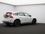 Volvo V60 Cross Country 2.0 T5 Polar+ / Lederen bekleding / Schuif-kantel dak / Standkachel / Elektrisch bedienbare voorstoelen / Trekhaak / Cruise controle / Parkeercamera achter /
