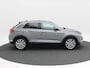 Volkswagen T-Roc 1.5 TSi 150 Pk Sport | LED | Trekhaak | Panorama Dak | Elektrische Achterklep | Adaptive Cruise | Carplay | Camera | 18 Inch