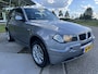 BMW X3 2.5i Executive 192 PK / Automaat / Dealer onderhouden / NAP / Trekhaak afneembaar / 6-Cilinders / PDC V+A / Climate / 17'' LMV /