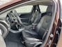 Volvo V40 Cross Country 1.5 T3 Summum | All-Season banden | Parkeersensoren | Navigatie | Trekhaak |