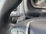 Volvo V40 Cross Country 1.5 T3 Summum | All-Season banden | Parkeersensoren | Navigatie | Trekhaak |