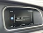 Volvo V40 Cross Country 1.5 T3 Summum | All-Season banden | Parkeersensoren | Navigatie | Trekhaak |