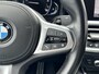 BMW 3-Serie 318i High Executive M - Sport Navigatie / Apple Carplay - Android Auto / Achteruitrijcamera / Stoelverwarming / Cruise control / Hifi Audio Systeem / M -  Sport Aerodynamica / Afneembare trekhaak (1300 KG))