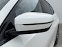 BMW 3-Serie 318i High Executive M - Sport Navigatie / Apple Carplay - Android Auto / Achteruitrijcamera / Stoelverwarming / Cruise control / Hifi Audio Systeem / M -  Sport Aerodynamica / Afneembare trekhaak (1300 KG))