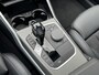 BMW 3-Serie 318i High Executive M - Sport Navigatie / Apple Carplay - Android Auto / Achteruitrijcamera / Stoelverwarming / Cruise control / Hifi Audio Systeem / M -  Sport Aerodynamica / Afneembare trekhaak (1300 KG))