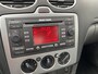 Ford Focus 1.8-16V Ambiente Flexifuel A/C, CC, Navi, Stoelvw, Voorruitvw, LM, Trekh, nw. APK – Inruil Mogelijk –