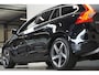 Volvo V60 2.4 D5 Twin Engine R-Design BOM VOL! HARMAN/KARDON DAK LEER BLIS XENON TREKHAAK etc.