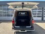 Volkswagen Transporter 2.0 TDI L2H1 DC Btw en Bpm vrij!! Automaat Dubbele schuifdeur Airco Cruise controle Telefoonverbinding Trekhaak 2500kg trekgewicht 5-Persoons Euro 6 DC 1e eigenaar Ex overheid Dealer onderhouden