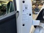 Volkswagen Transporter 2.0 TDI L2H1 DC Btw en Bpm vrij!! Automaat Dubbele schuifdeur Airco Cruise controle Telefoonverbinding Trekhaak 2500kg trekgewicht 5-Persoons Euro 6 DC 1e eigenaar Ex overheid Dealer onderhouden