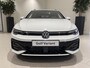 Volkswagen Golf Variant 1.5 eTSI R-Line Edition 116 PK | Automaat | Apple Carplay | 360 Camera | Stoelverwarming | Keyless | Stuurwielverwarming | Elektrische Achterklep | Parkeersensoren | Adaptive Cruise Control |