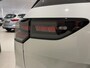 Volkswagen Golf Variant 1.5 eTSI R-Line Edition 116 PK | Automaat | Apple Carplay | 360 Camera | Stoelverwarming | Keyless | Stuurwielverwarming | Elektrische Achterklep | Parkeersensoren | Adaptive Cruise Control |