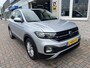 Volkswagen T-Cross 1.0 TSI Life / APP-CONNECT/ NAVI/ PARK. SENSOREN + CAMERA/ CLIMA/ DAB/ ADAPT. CRUISE/ 16" LMV