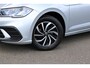 Volkswagen Polo 1.0 TSI Life | Achterbank in delen neerklapbaar | Airco | Alarm klasse 1(startblokkering)