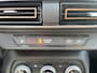 Dacia Sandero Stepway 1.1 TCe 110 Extreme | DEMO | Navi | Camera | Parkeersensoren | Apple CarPlay/Android Auto | Cruise Control | Lichtmetalen Velgen | Climate Control | Licht & Regen Sensor |