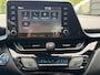 Toyota C-HR 2.0 Hybrid Dynamic|Camera|AppleCarplay|Stoel/stuurverwarming|DAB|Led|18"LM