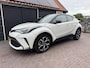 Toyota C-HR 2.0 Hybrid Dynamic|Camera|AppleCarplay|Stoel/stuurverwarming|DAB|Led|18"LM