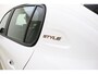 Peugeot 208 1.2 Hybrid e-DCS6 Style 110 PK | Automaat | Parkeersensor | Airco | Android auto / Apple Carplay | Cruise Control | Bluetooth | Nieuw uit voorraad leverbaar