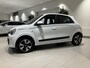 Renault Twingo 1.0 SCe Collection 71 PK | Bluetooth | Cruise Control | Airco | Radio | Lichtmetalen Velgen | 5-Deurs | Multifunctioneel Stuurwiel | Radio | Elektrische Ramen Voor |