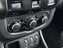 Dacia Duster 1.2 TCe 125Pk 4x2 Blackshadow | Lederenbekleding | Navigatie | Trekhaak | Airco | Cruise Control | Pul bar | Sidebars | Lichtmetalen Velgen | All Season Banden |