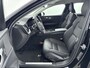 Volvo V60 2.0 T6 Plug-in hybrid AWD Essential | Lederen bekleding | BLIS | Adaptive Cruiscontrol | PDC V+A & Camera | Lederen bekleding + Stoel & Stuurverwarming |