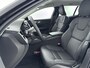 Volvo V60 2.0 T6 Plug-in hybrid AWD Essential | Lederen bekleding | BLIS | Adaptive Cruiscontrol | PDC V+A & Camera | Lederen bekleding + Stoel & Stuurverwarming |