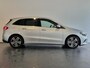 Mercedes-Benz B-klasse 200 Business Solution Luxury | ELEKTRISCHE TREKHAAK | PANORAMADAK | ELEKTRISCHE KOFFERKLEP | NAVIGATIE |
