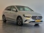 Mercedes-Benz B-klasse 200 Business Solution Luxury | ELEKTRISCHE TREKHAAK | PANORAMADAK | ELEKTRISCHE KOFFERKLEP | NAVIGATIE |
