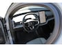 Volvo EX30 Cross Country Twin Motor Performance Ultra 69 kWh Panoramadak | Visual Park Assist | Climate | Warmtepomp | Harman Kardon | Apple Carplay | Android Auto