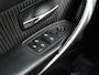 BMW 3-Serie 320i Executive Automaat | 18" | Afn. Trekhaak | Bluetooth