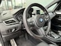 BMW 2-Serie Active Tourer BWJ 2018 218d 150 PK High Executive M-sport AUTOMAAT | LEDER | STOELVERW. | FULL LED | SCHUIF PANODAK | KEYLESS | NAVI | CLIMA | CRUISE | PDC | CAMERA | LMV