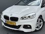 BMW 2-Serie Active Tourer BWJ 2018 218d 150 PK High Executive M-sport AUTOMAAT | LEDER | STOELVERW. | FULL LED | SCHUIF PANODAK | KEYLESS | NAVI | CLIMA | CRUISE | PDC | CAMERA | LMV