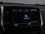 Peugeot 2008 1.2 PureTech Signature | Apple CarPlay/ Android Auto | Cruise Control | Parkeersensoren | Automatische Dimlichten | Airco | DAB |