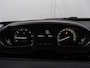 Peugeot 2008 1.2 PureTech Signature | Apple CarPlay/ Android Auto | Cruise Control | Parkeersensoren | Automatische Dimlichten | Airco | DAB |