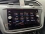 Volkswagen Tiguan 1.4 TSI Comfortline Business / Elektrisch Wegklapbare Trekhaak ( 1600 KG trekgewicht ) / Stoelverwarming / Adaptieve Cruise Control / Navigatie / Bluetooth