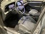 Volkswagen Golf 1.5 eHybrid Style Edition 204 PK | Automaat | Panoramadak | Dodehoeksensoren | IQ Lights | Elektrisch Verstelbare Bestuurdersstoel | Achteruitrijcamera | Apple Carplay | Park Assist | Keyless | Stoelverwarming | Stuurwielverwarming | Sfeerverlichting |